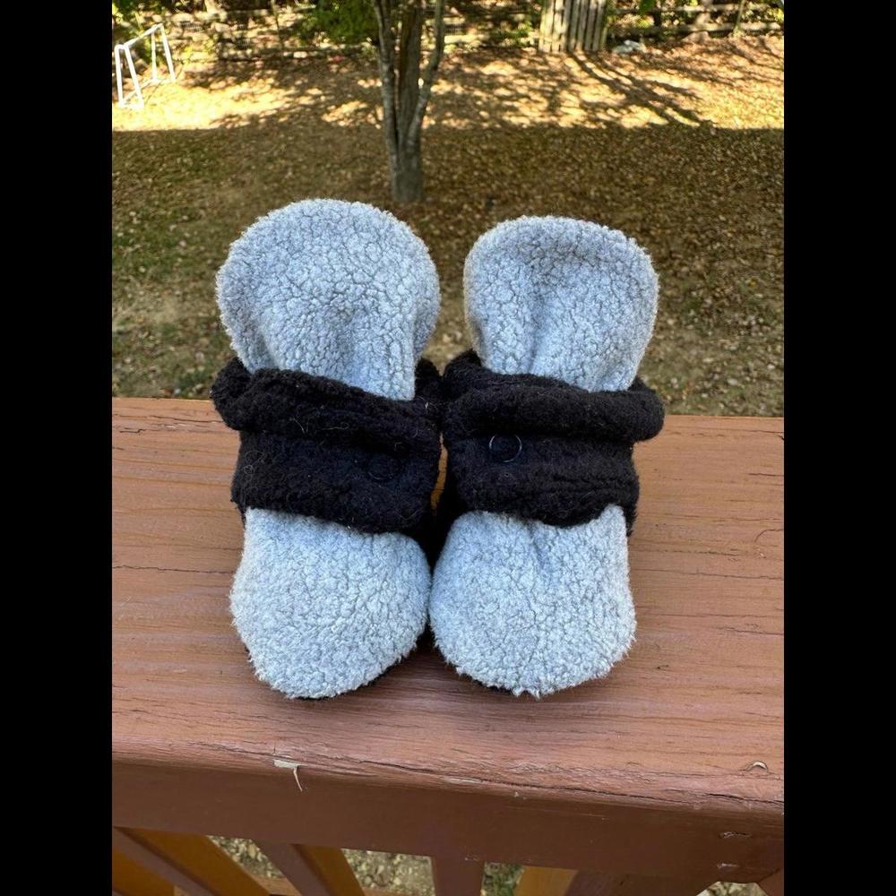 Zutano Booties 3 Months‎